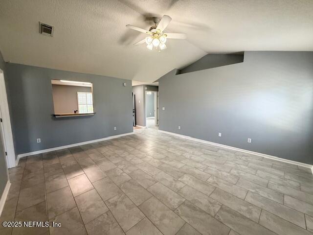 Building Photo - 1921 Willesdon Dr W