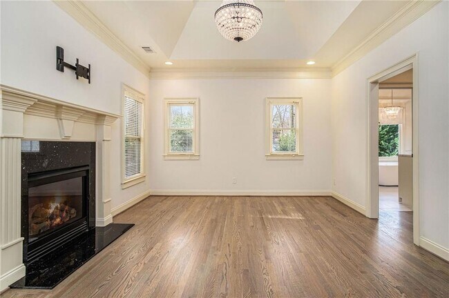 Building Photo - 208 Clarion Ave