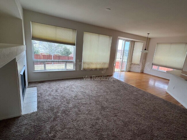 Building Photo - 2115 Selenite Ct