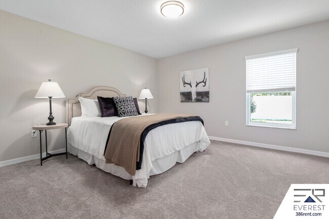 Building Photo - 10 Wildwood Pl