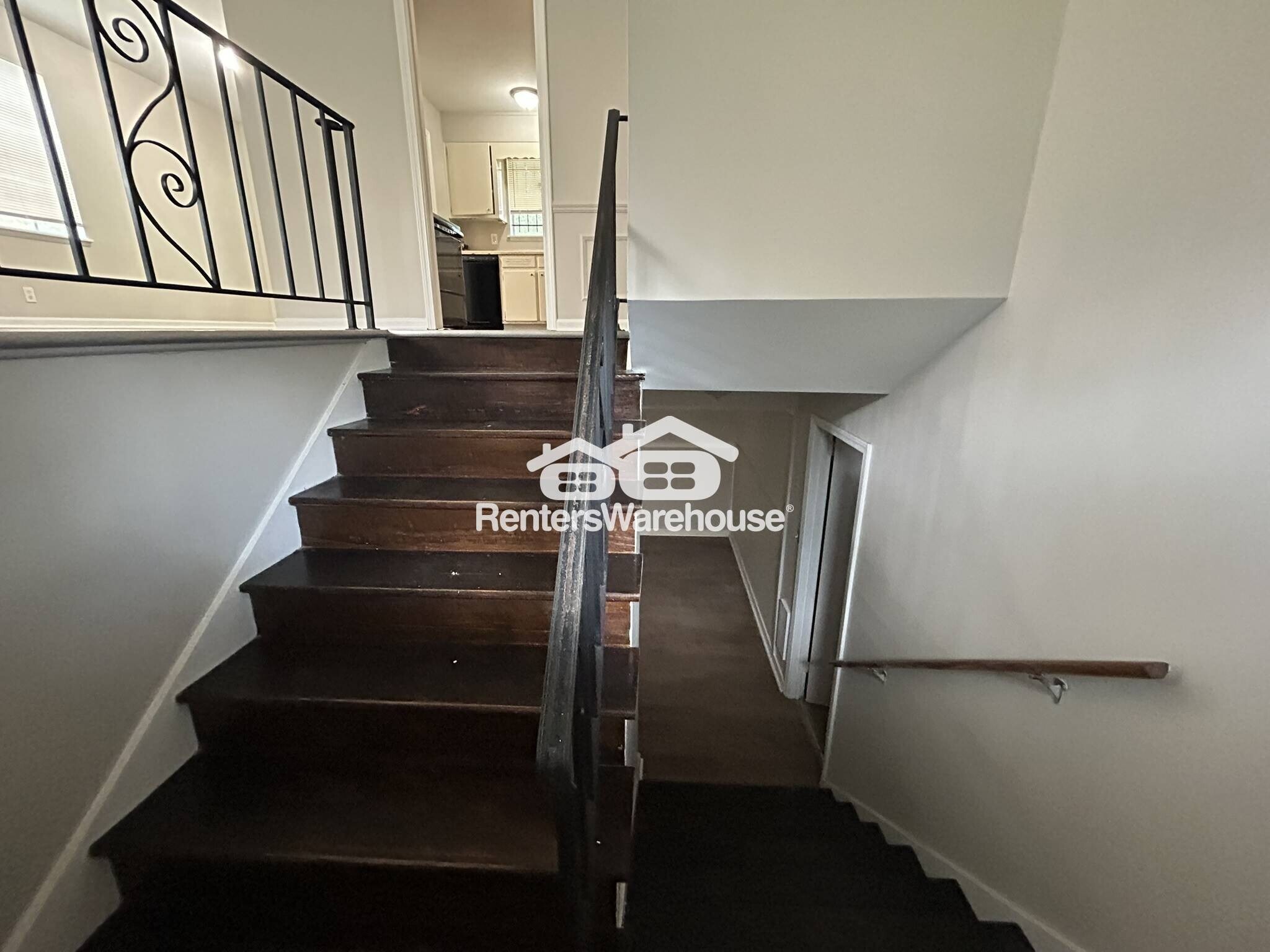 Building Photo - 2321 Stonewood Dr