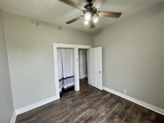 Building Photo - 110 S Pleasant St