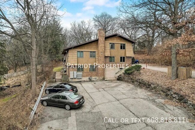 Building Photo - 2811 Andes Dr