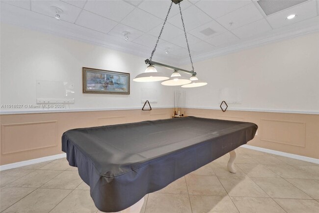 Building Photo - 5051 N Hwy A1A