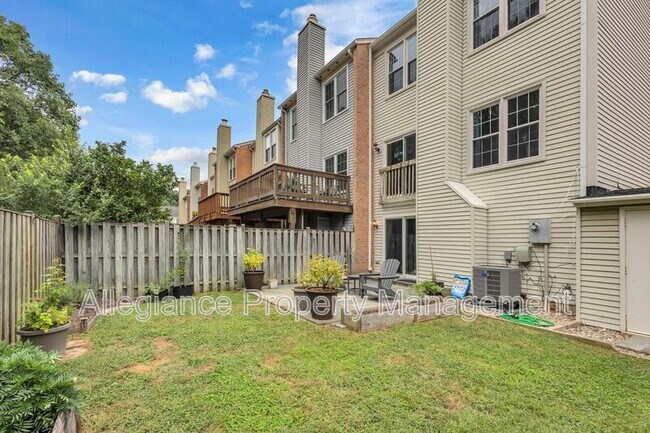 Building Photo - 4328 Gypsy Ct