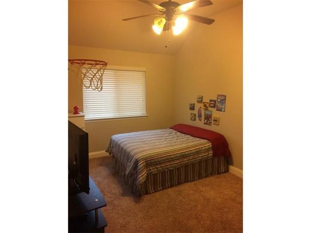 Building Photo - 132 Stanley Falls Dr