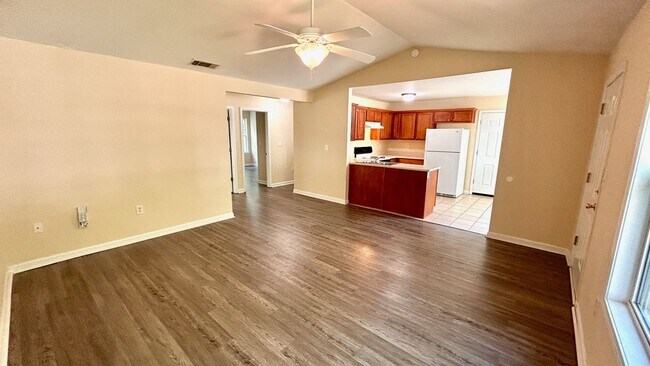 Building Photo - Brookstone Dr #20 &amp; 22