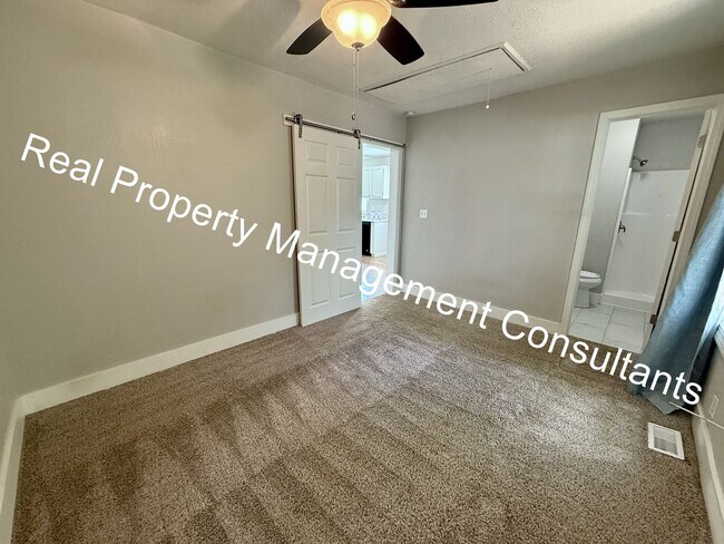 Building Photo - Updated 3-Bedroom Warrensburg Home with Modern Features and Outdoor Oasis!
