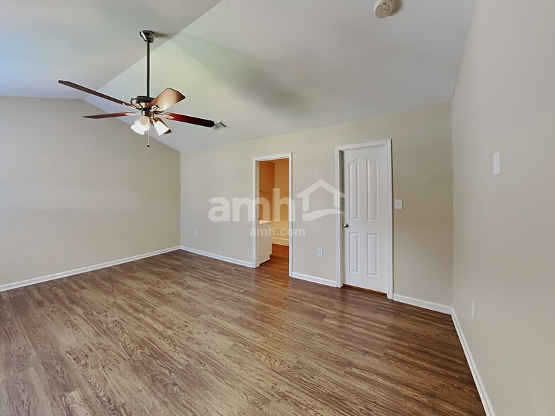 Building Photo - 1307 Jordans Pond Ln