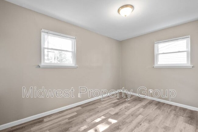 Building Photo - 23 Juno Dr