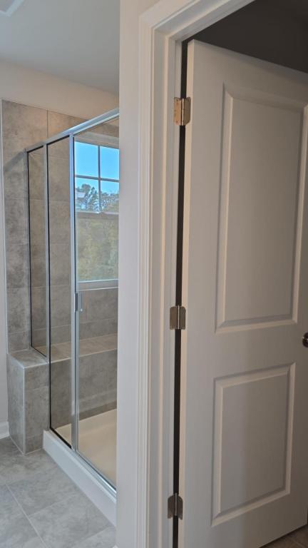 Building Photo - 1422 Maple Br Cir