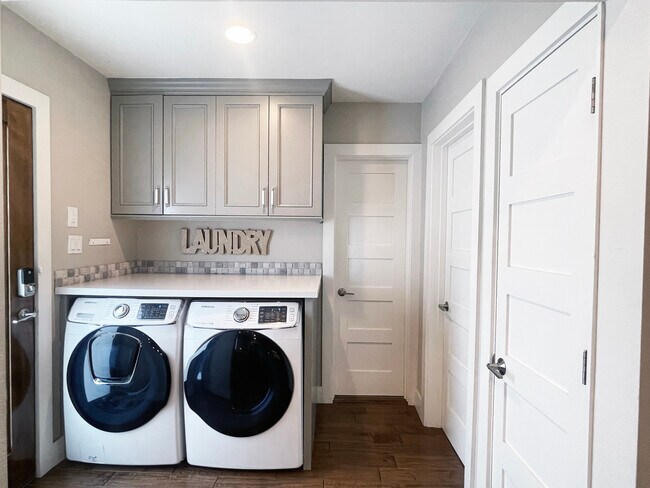 Building Photo - 14717 Terryknoll Dr