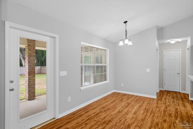 Building Photo - 4712 Thousand Oaks Blvd