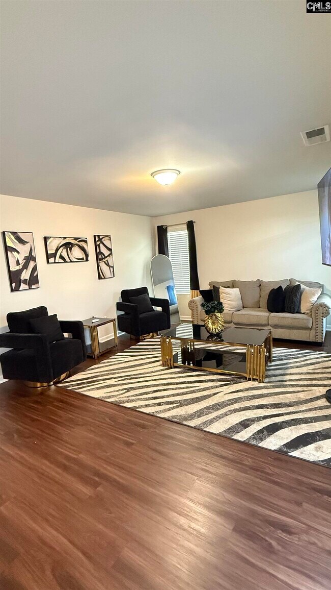 Building Photo - 250 Windfall Rd