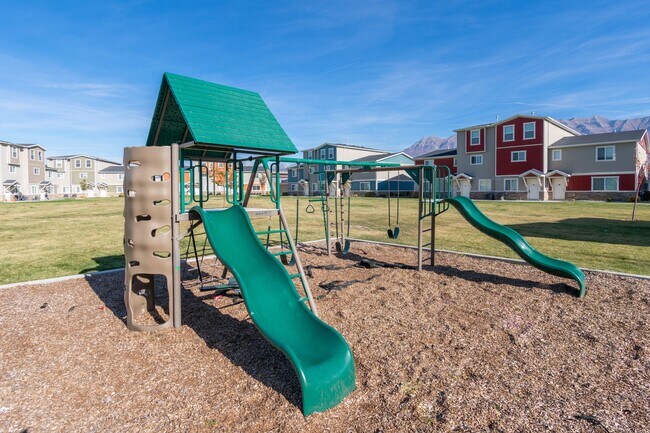 Building Photo - 190 E 630 N