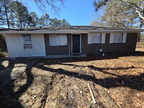 Building Photo - 1814 Karian Dr