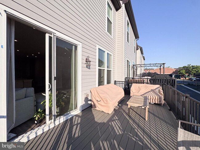Building Photo - 2453 Liberty Lp