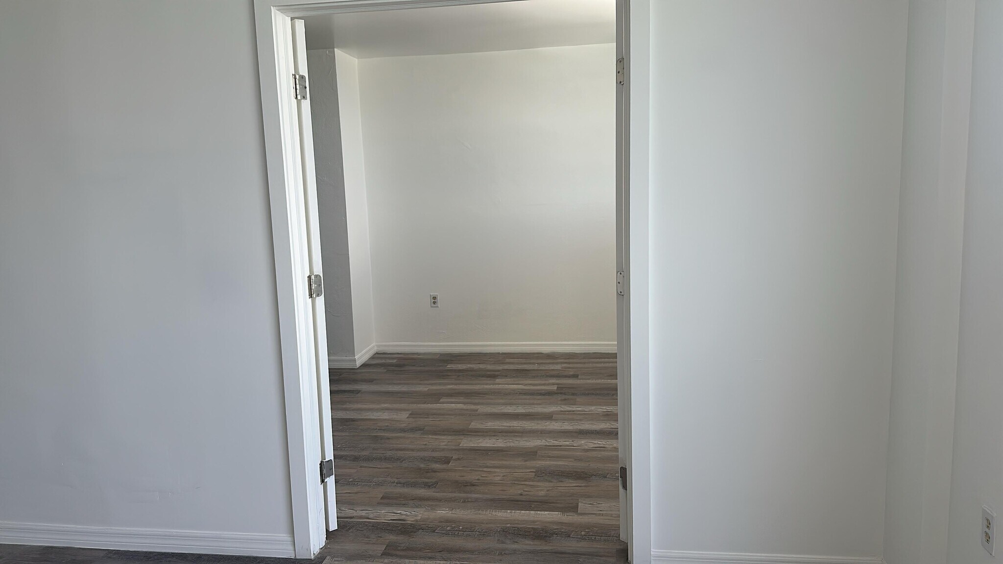 Building Photo - 9273 Collins Ave