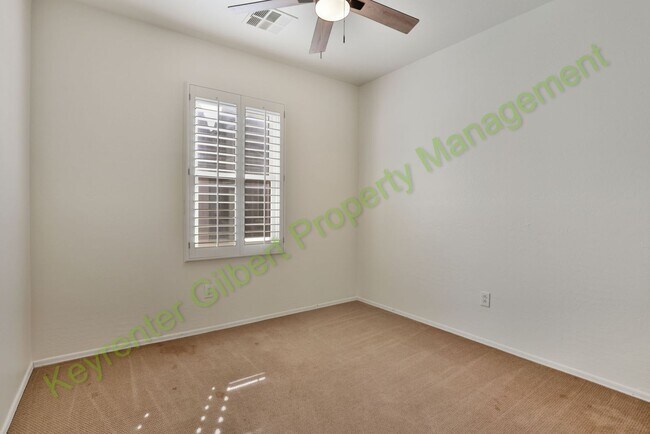 Building Photo - Charming Gilbert Home in The Gardens Community!
