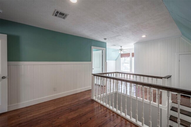 Building Photo - 1109 Dismuke St