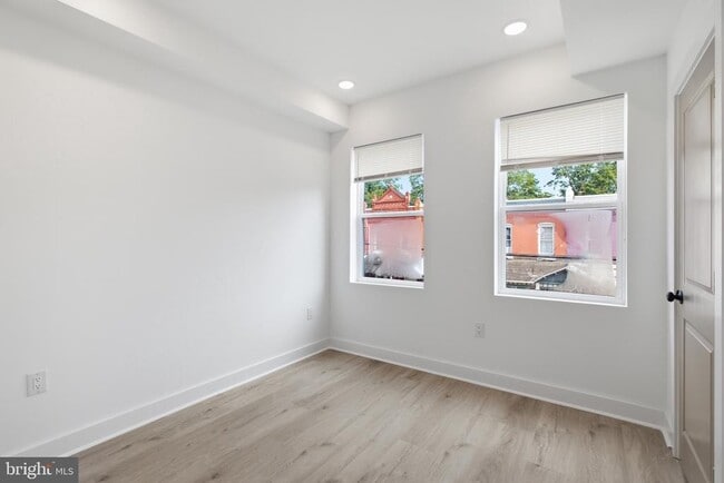 Building Photo - 4312 Pennsgrove St