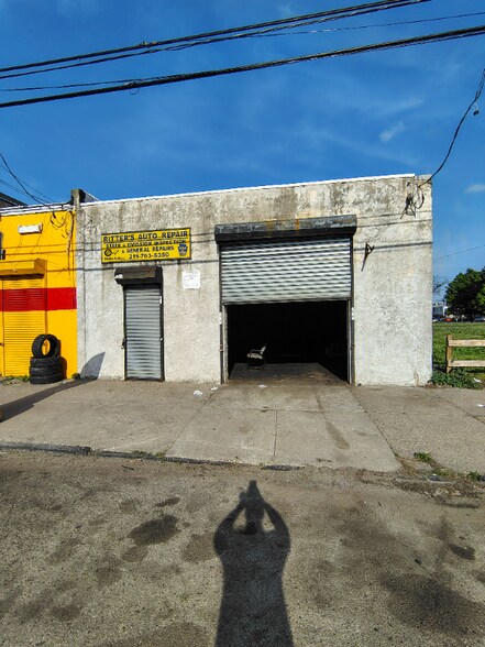 Primary Photo - 2046 N Van Pelt St