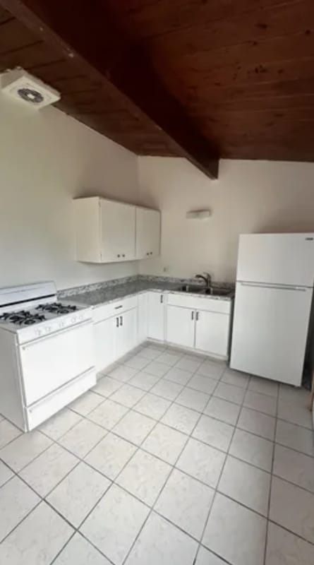 Building Photo - 4460 Clairemont Mesa Blvd
