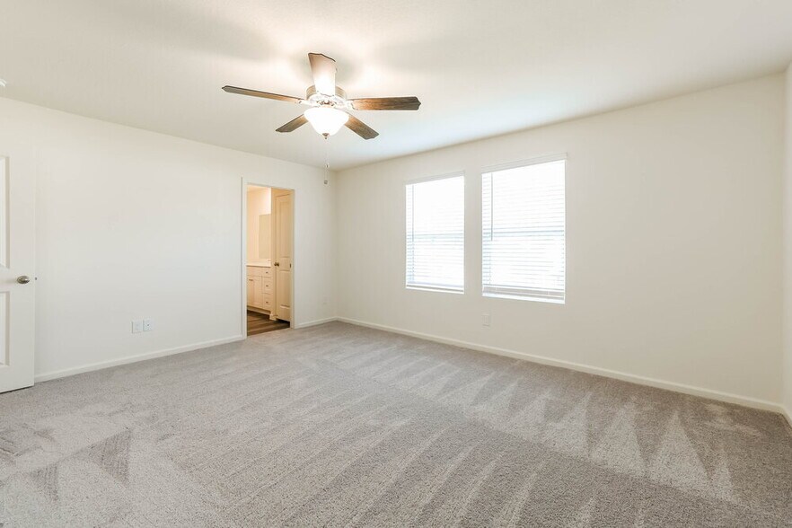Building Photo - 6163 Pine Cir