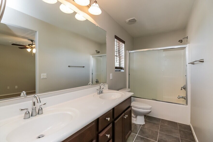 Building Photo - 1924 W Gold Mine Way