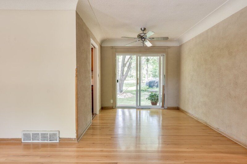 Building Photo - 4318 Benjamin St NE