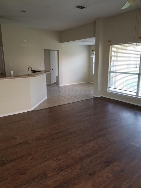 Building Photo - 2809 Hollow Ridge Dr