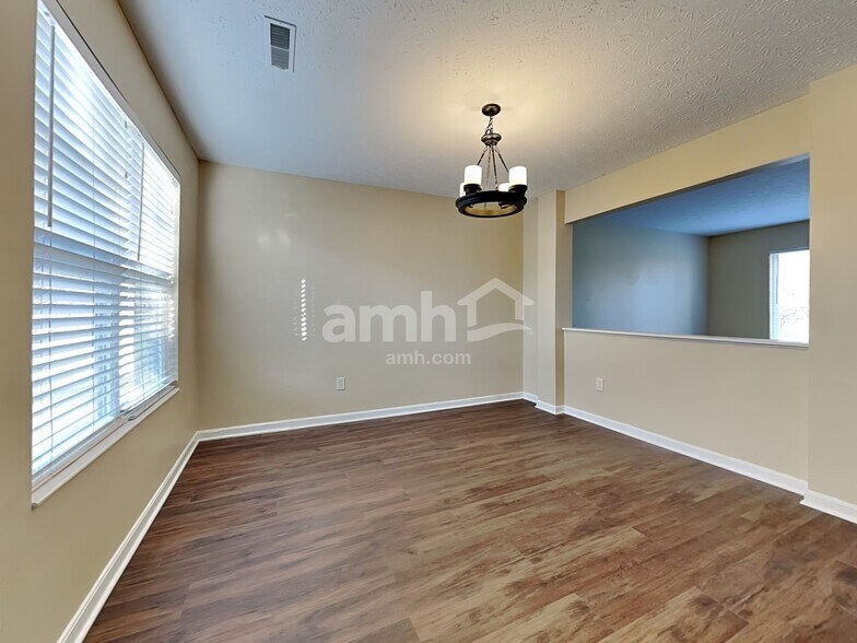 Building Photo - 6540 Black Forest Ct