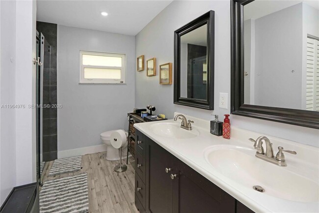 Building Photo - 6011 Manchester Ln