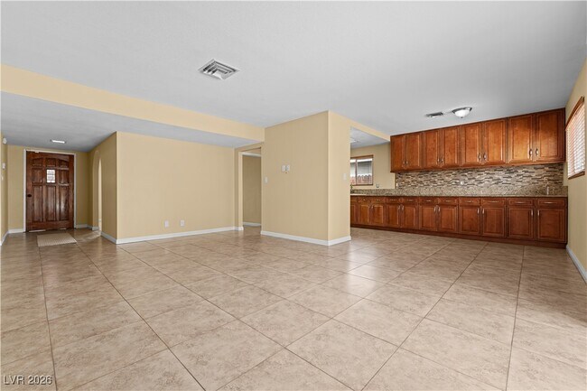 Building Photo - 3578 Anthony Dr