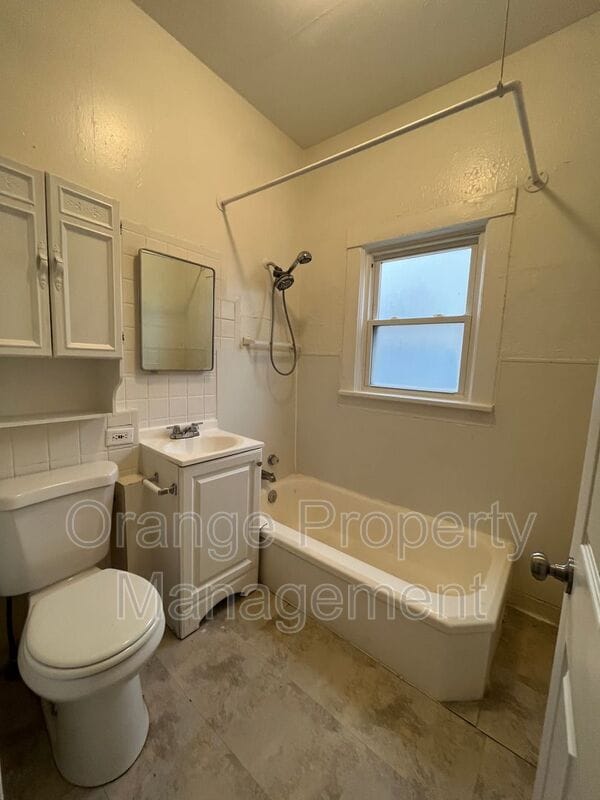 Building Photo - 4123 Wirt St