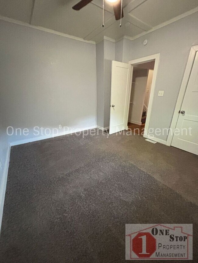 Building Photo - Beautiful 4 Bedroom 1 Bathroom Home in Kan...