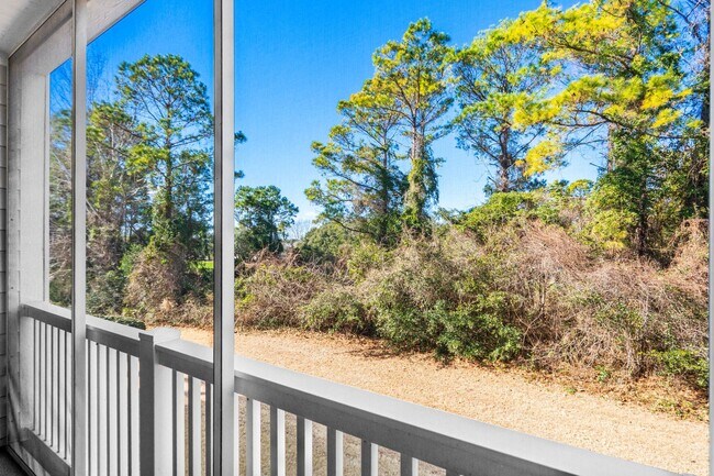 Building Photo - 5801 Oyster Catcher Dr