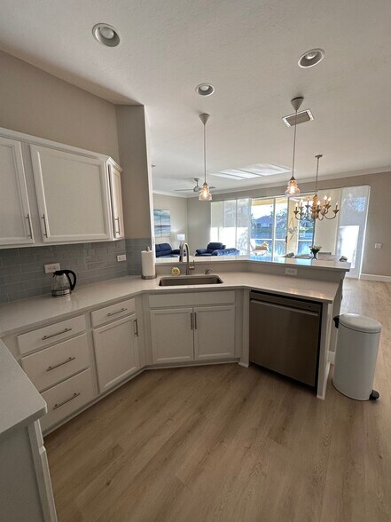 Building Photo - 8899 Bristol Bnd