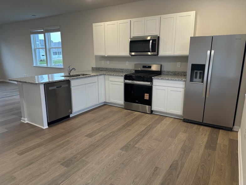 Building Photo - 10964 Farmerfield St