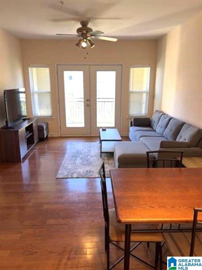 Building Photo - 2020 5th Ave S