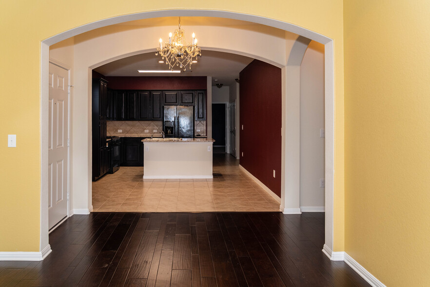 Building Photo - 13700 Sage Grouse Dr