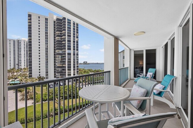 Building Photo - 5400 N Ocean Dr