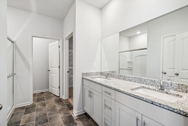 Building Photo - 85 Kipling Dr