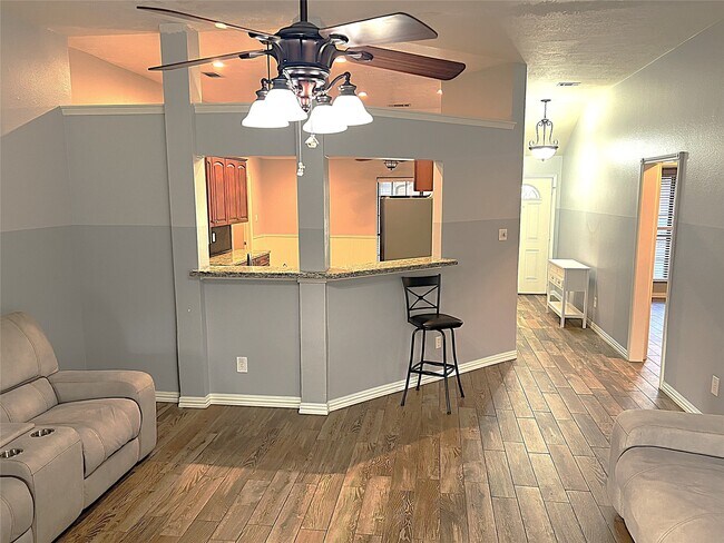 Building Photo - 3027 Sandpiper St