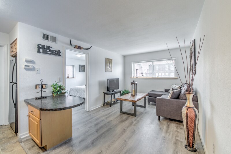 Building Photo - 3844 Park Ave