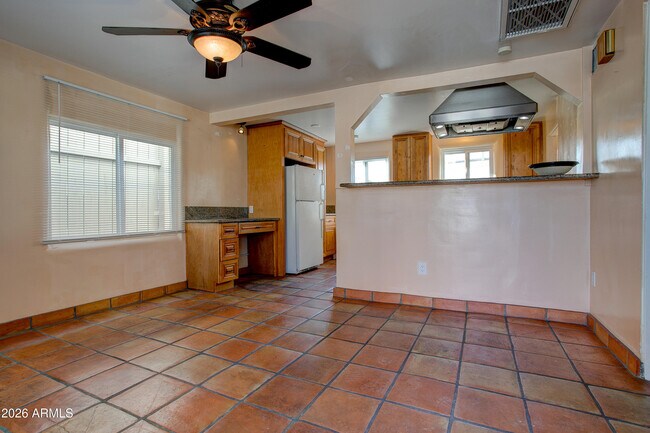 Building Photo - 4491 N 21st St