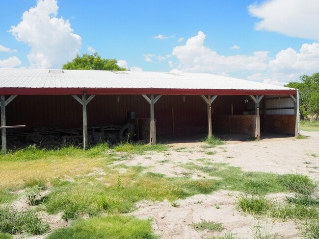 Building Photo - 9561 Hames Rd