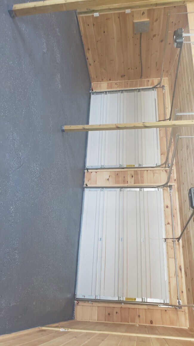 Building Photo - 93 Sumner Rd