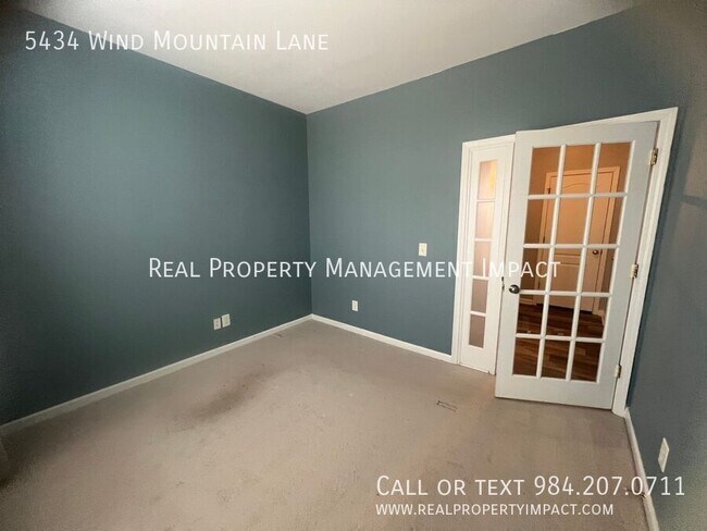 Building Photo - 5434 Wind Mountain Ln
