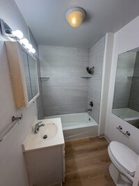 Building Photo - Updated & Spacious 1 Bed 1 Bath